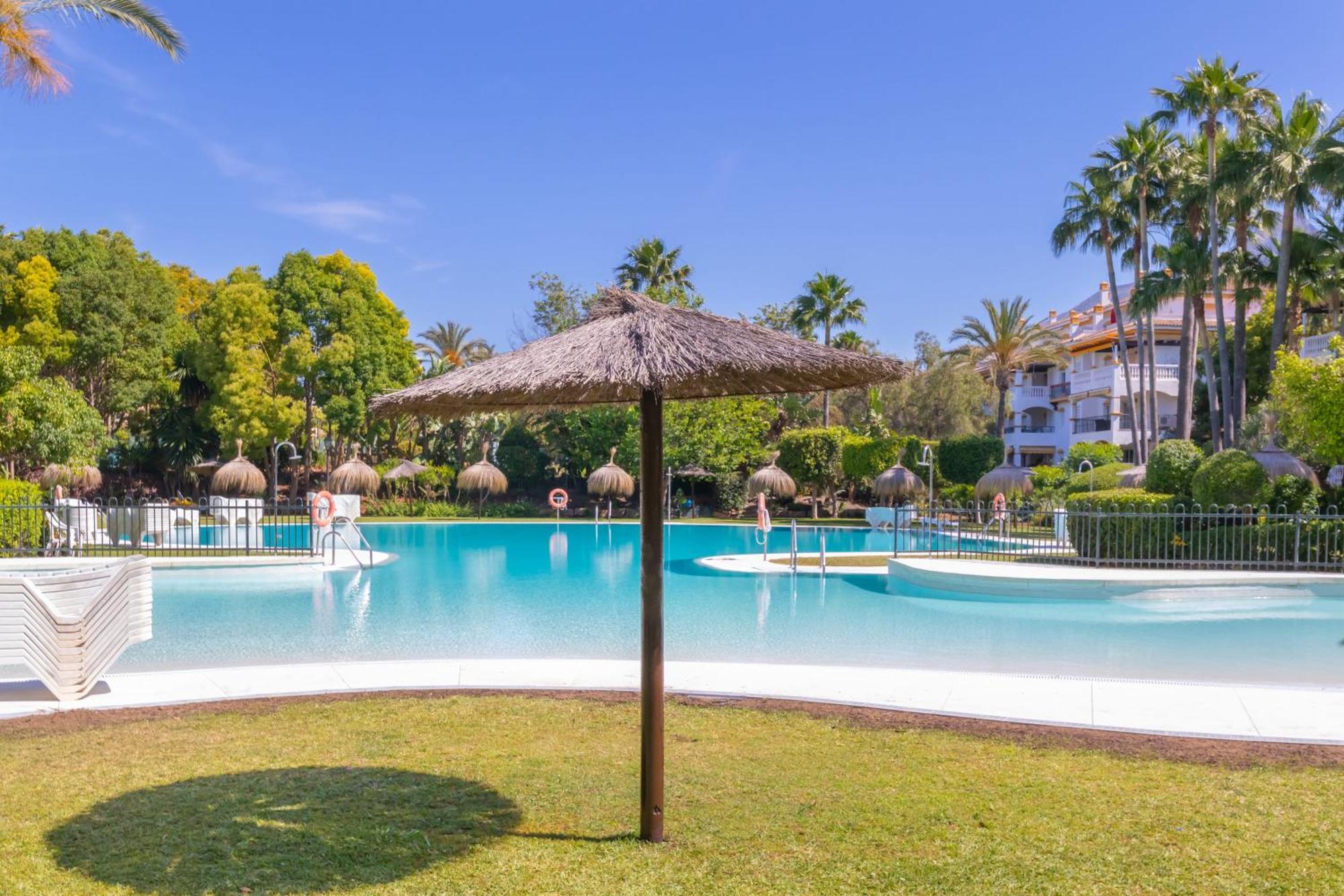 Apartamento Dama De Noche L - Puerto Banus Marbella Exterior photo
